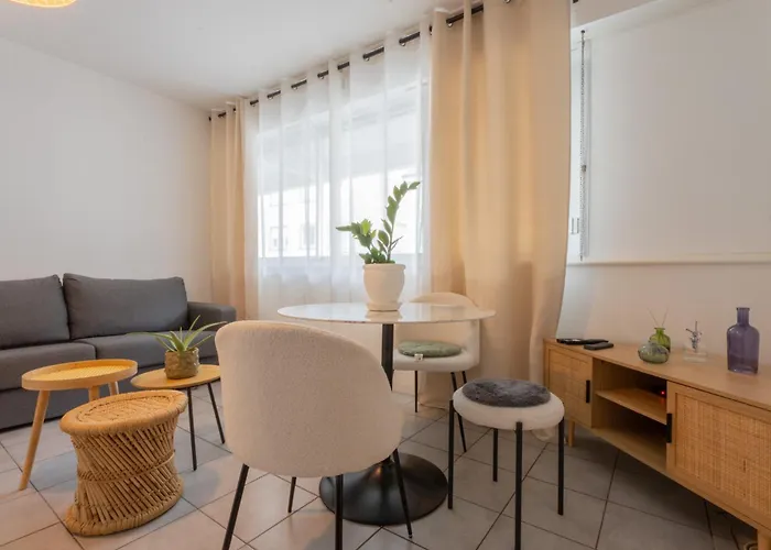 Mul House * Μυλούζη